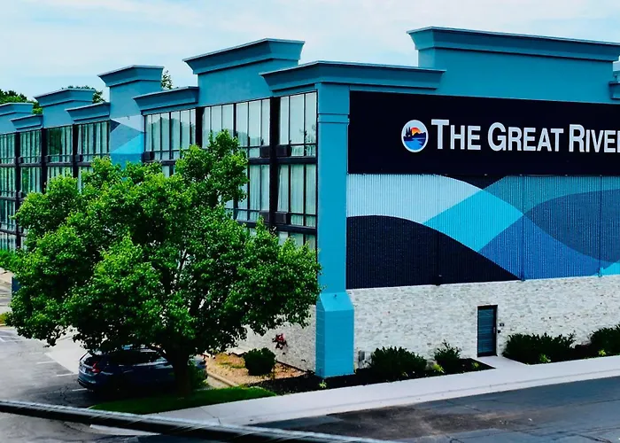 The Great Rivers, Ascend Hotel Collection